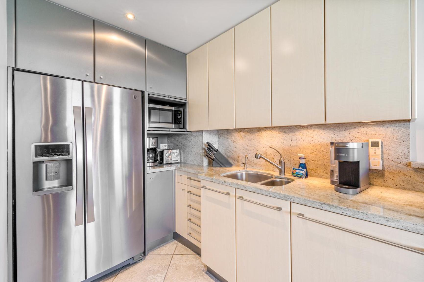 The Noniluna Two - Sleeps 9 Plus Pack N Play Lahaina Eksteriør billede